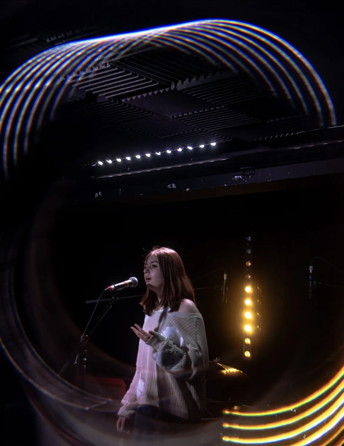 LUCI -  Singer - Songwriter - Performer